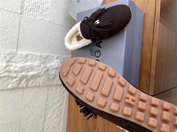 2025126112129116 320